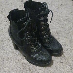 Black Lace Up Boots with Chunky Heel